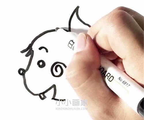 手拿榛子的松鼠简笔画画法图片步骤- www.chuantongba.top