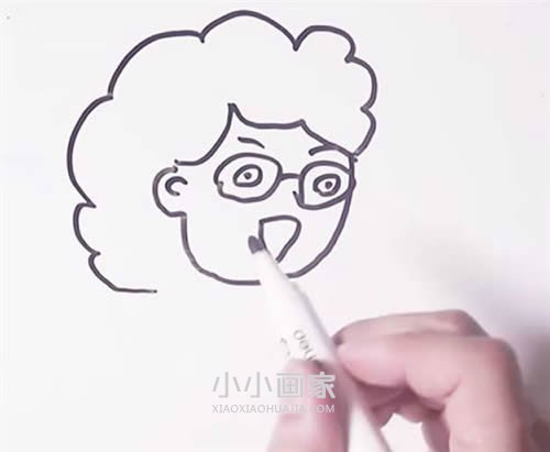 上课的女老师简笔画画法图片步骤- www.chuantongba.top